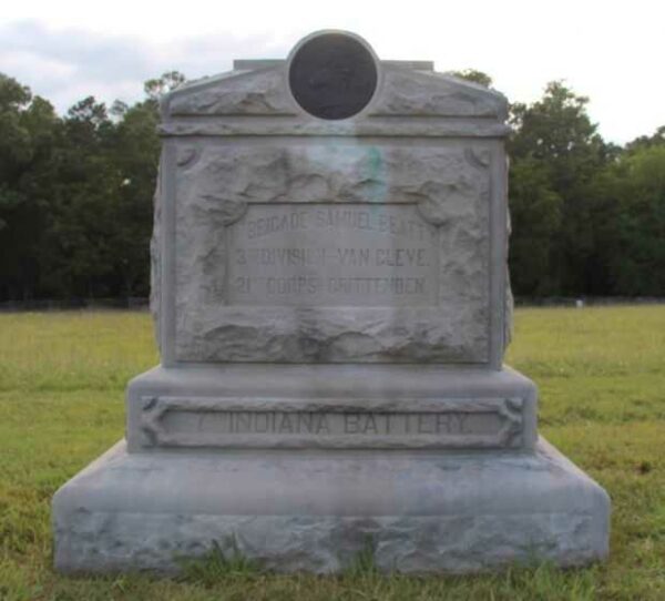 7TH INDIANA BATTERY WAR MEMORIAL FRONT