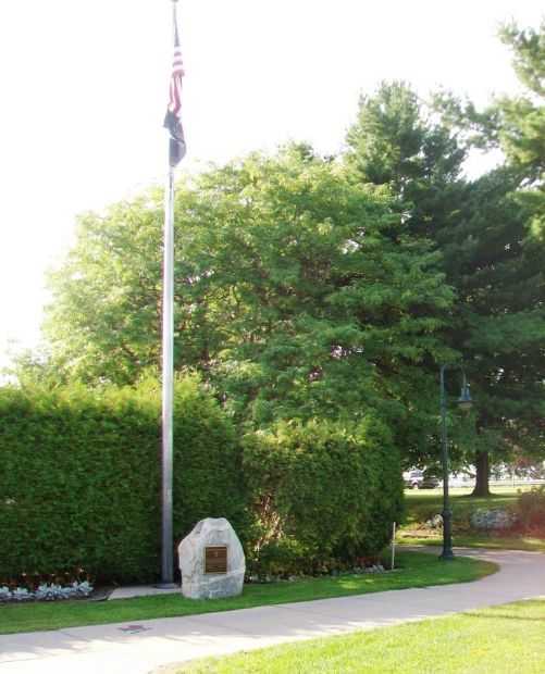 WELCOME HOME VIETNAM VETERANS MEMORIAL