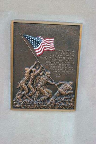 WHITE CHAPEL MEMORIAL GARDENS VETERANS MEMORIAL