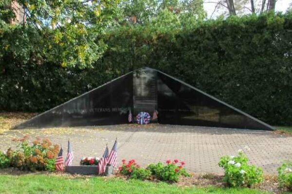 MANCHESTER VIETNAM VETERANS MEMORIAL