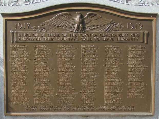 THE TOWN OF GLASTONBURY WORLD WAR I MEMORIAL PLAQUE