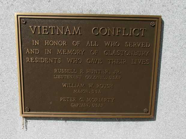 GLASTONBURY VIETNAM CONFLICT MEMORIAL PLAQUE