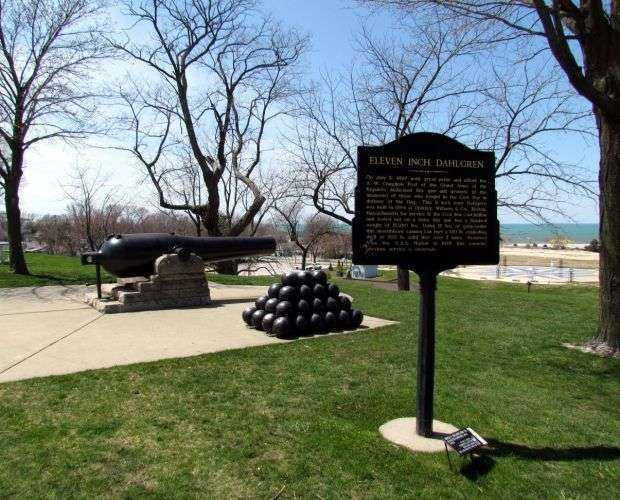 ELEVEN INCH DAHLGREN WAR MEMORIAL CANNON