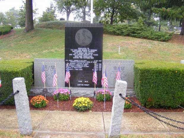 CITY OF DEDHAM VIETNAM VETERANS MEMORIAL