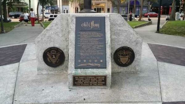 THE UNITED STATES VETERANS MEMORIAL SIDE A