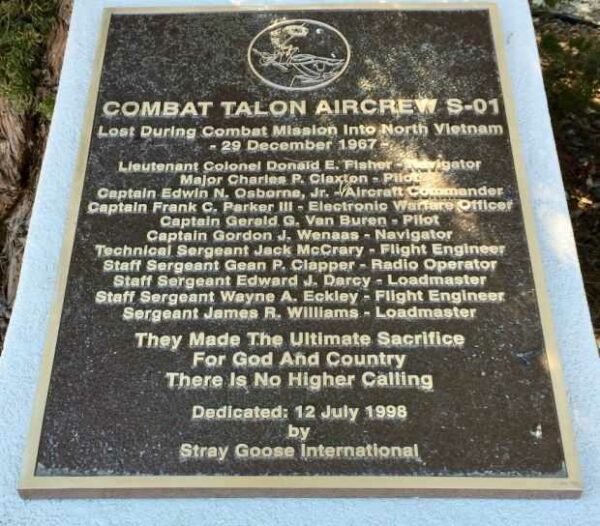 COMBAT TALON AIRCREW S-01 WAR MEMORIAL