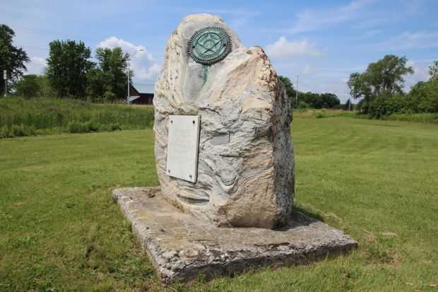 AMERICAN LEGION POST 265 WAR VETERANS MEMORIAL