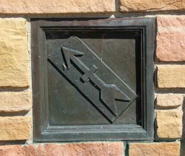 VILLAGE AND TOWNSHIP OF PEWAUKEE WAR VETERANS MEMORIAL PLAQUE C