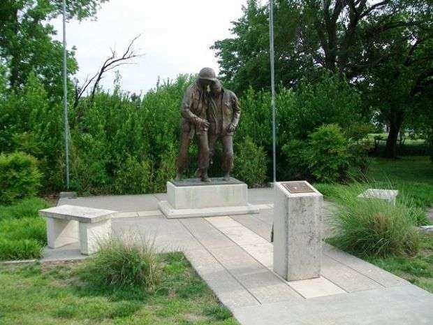 CHAPLAIN (CAPTAIN) EMIL J. KAPAUN WAR MEMORIAL
