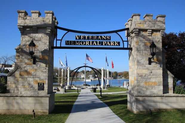 OCONOMOWOC VETERANS MEMORIAL PARK
