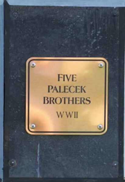 PARK FALLS VETERAN’S MURALS PLAQUE M