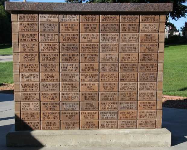 AMERICAN LEGION POST 454 VETERANS MEMORIAL SIDE G