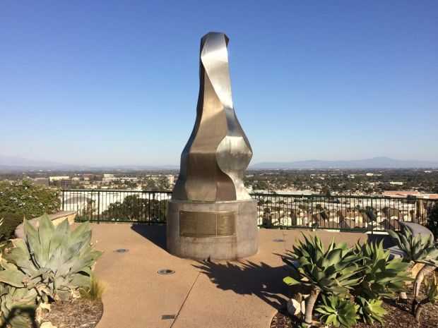 “UNITY MONUMENT”