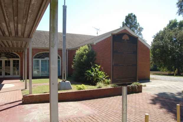 NEW IBERIA VETERANS MEMORIAL BUILDING
