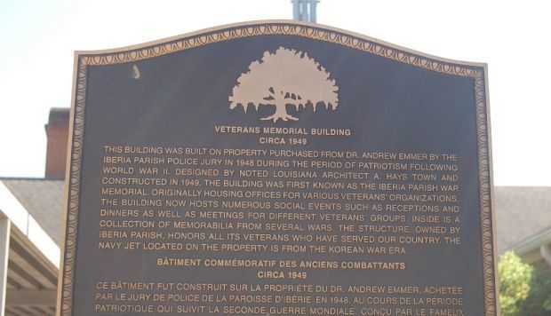 NEW IBERIA VETERANS MEMORIAL BUILDING MARKER PART A