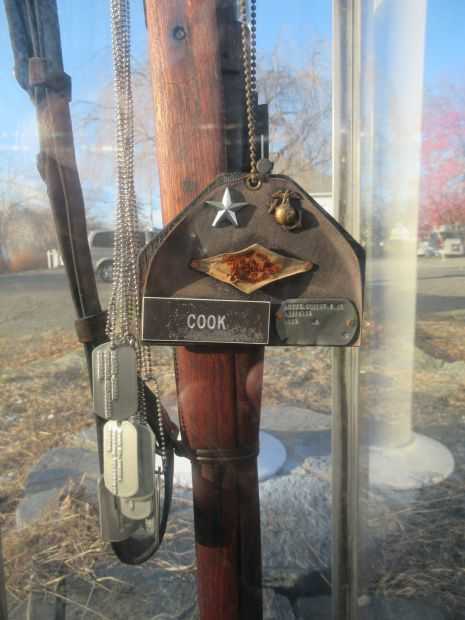 ESSEX VETERANS MEMORIAL HALL BATTLEFIELD CROSS ARTIFACTS
