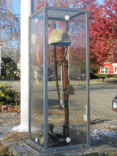 ESSEX VETERANS MEMORIAL HALL BATTLEFIELD CROSS