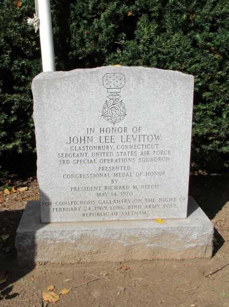 JOHN LEE LEVITOW MEMORIAL MEDAL OF HONOR GRAVE STONE