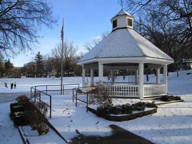 NICK VERZELLA WAR MEMORIAL BANDSTAND