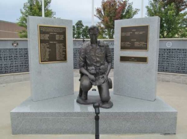 CLINTONVILLE VETERANS MEMORIAL STATUE