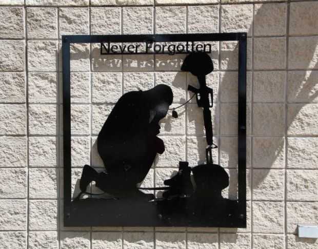 FLORENCE COUNTY NEVER FORGOTTEN WAR MEMORIAL SILHOUETTE