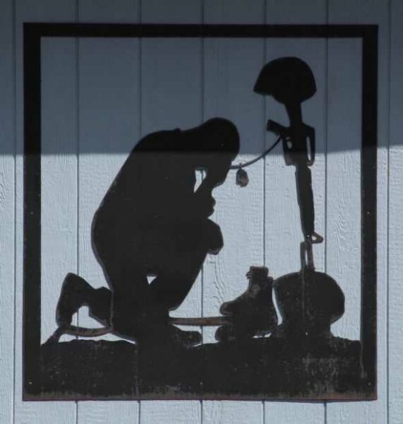 VFW POST 3635 WAR MEMORIAL SILHOUETTE