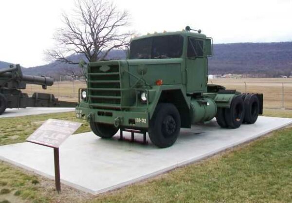 M915A1 LINE HAUL TRACTOR MEMORIAL