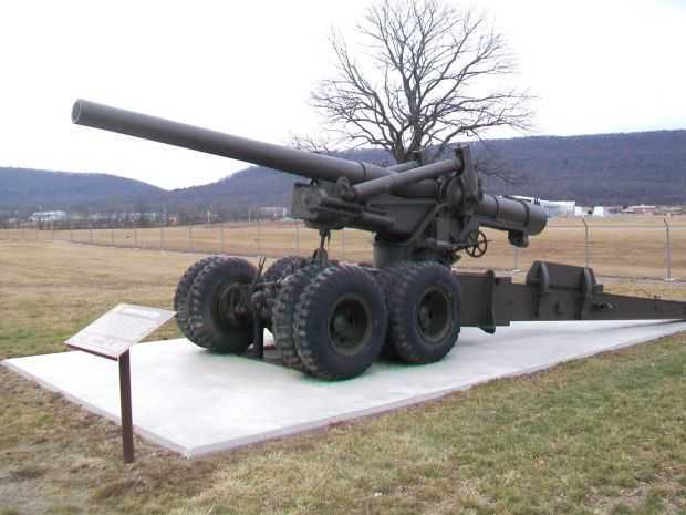 M2/M59 HOWITZER MEMORIAL