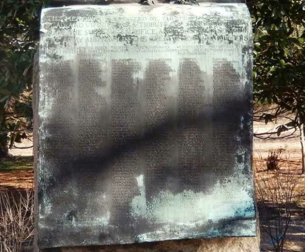 HERRING RUN PARK WORLD WAR I MEMORIAL PLAQUE