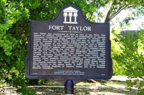 FORT TAYLOR WAR MEMORIAL MARKER