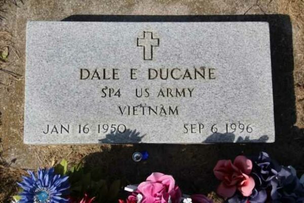 DALE E DUCANE MEMORIAL CEMETERY STONE