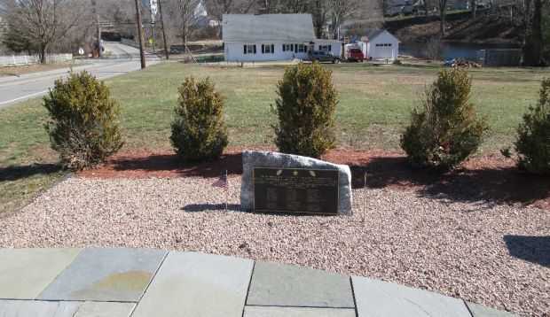 BOZRAH REVOLUTIONARY WAR AND WAR OF 1812 MEMORIAL