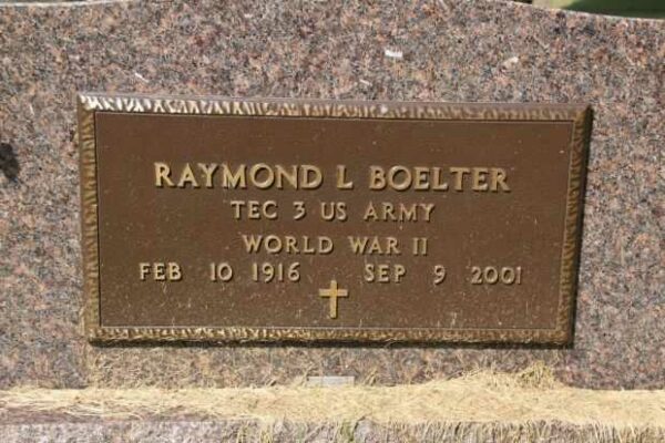 RAYMOND L BOELTER MEMORIAL CEMETERY STONE