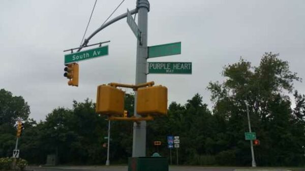 STATEN ISLAND PURPLE HEART WAY MEMORIAL SIGN