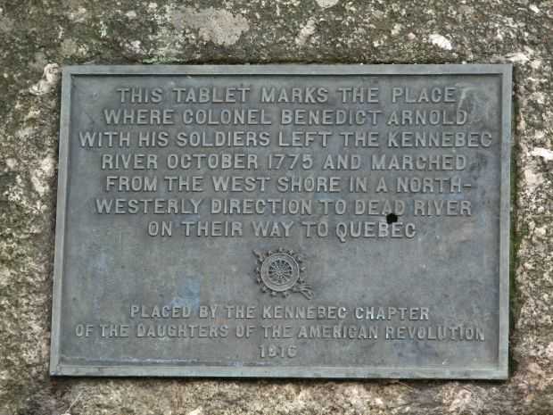COLONEL BENEDICT ARNOLD 1775 KENNEBEC RIVER CROSSING MEMORIAL PLAQUE