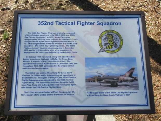 352ND TACTICAL FIGHTER SQUADRON MEMORIAL PLAQUE