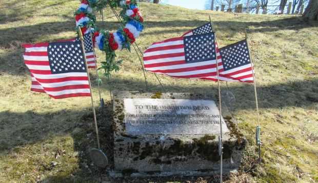 HACKETTSTOWN UNION CEMETERY UNKNOWN DEAD MEMORIAL