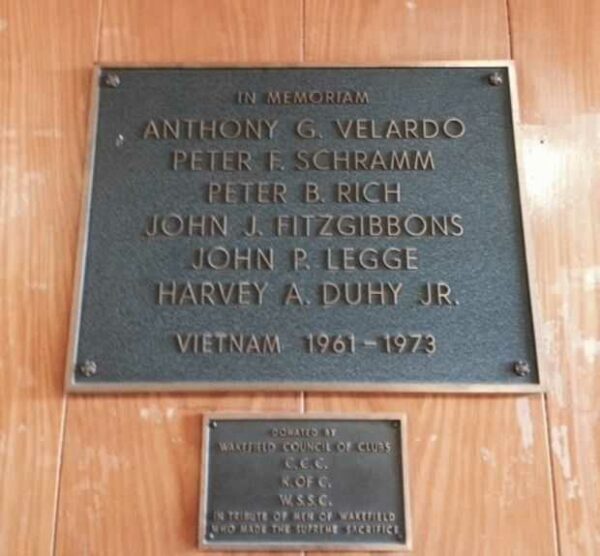 WAKEFIELD VIETNAM WAR MEMORIAL PLAQUE