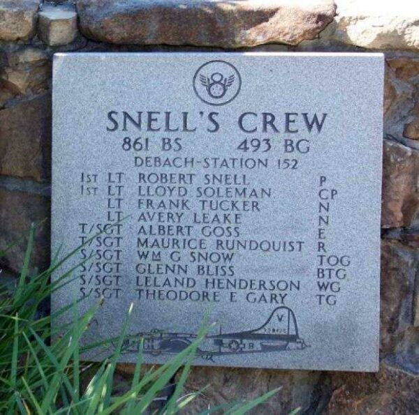 “SNELL’S CREW” B-17 WAR MEMORIAL PLAQUE