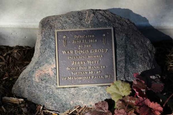 WAR DOGS GROUP MEMORIAL PLAQUE