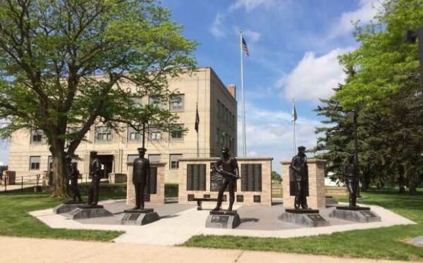AURORA COUNTY WWII VETERANS MEMORIAL