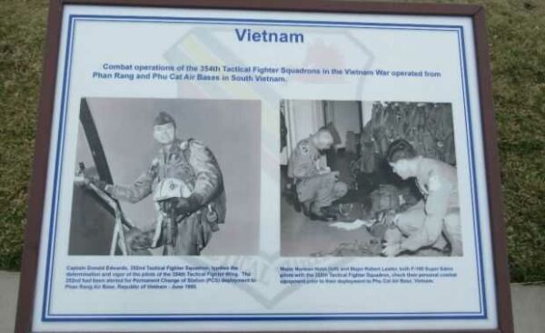 VIETNAM MEMORIAL PLAQUE B