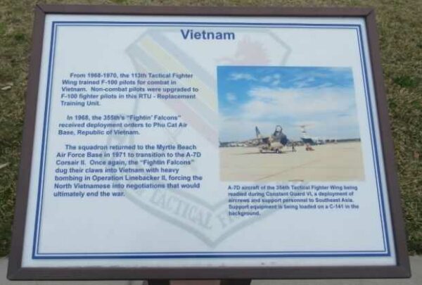 VIETNAM MEMORIAL PLAQUE A