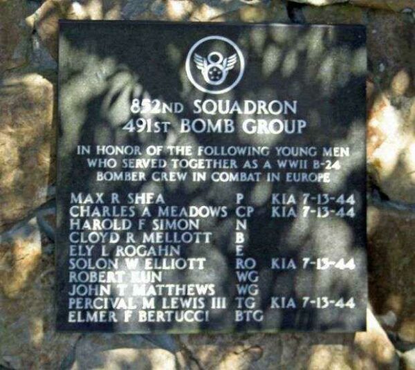852ND SQUADRON B-24 WAR MEMORIAL PLAQUE