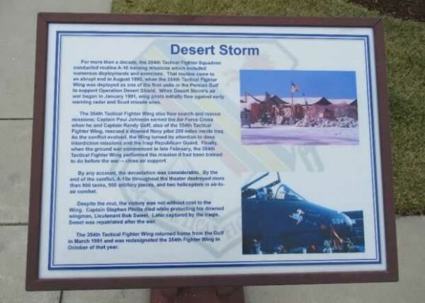 DESERT STORM WAR MEMORIAL PLAQUE