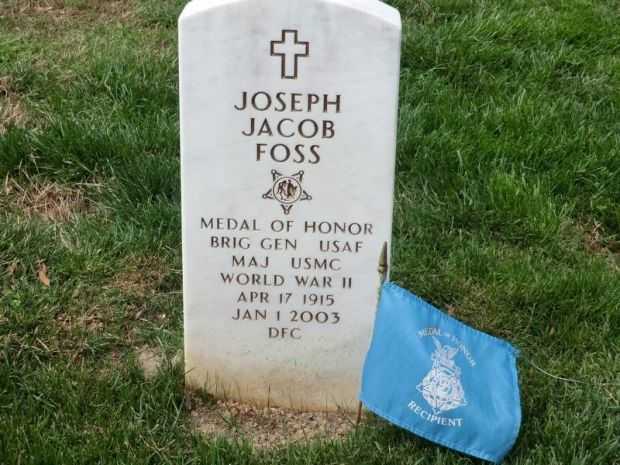 JOSEPH JACOB FOSS MEDAL OF HONOR GRAVE STONE