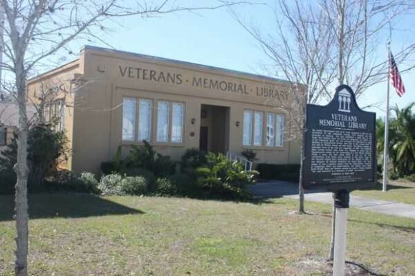 VETERANS MEMORIAL LIBRARY