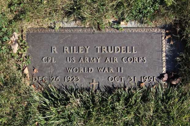 R RILEY TRUDELL MEMORIAL CEMETERY STONE
