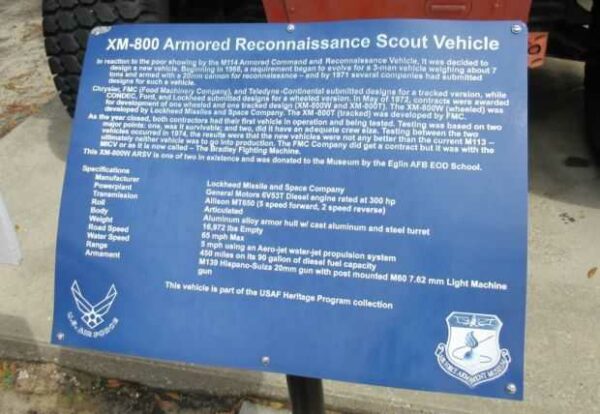 XM-800 ARMORED RECONNAISSANCE SCOUT VEHICLE MEMORIAL PLAQUE