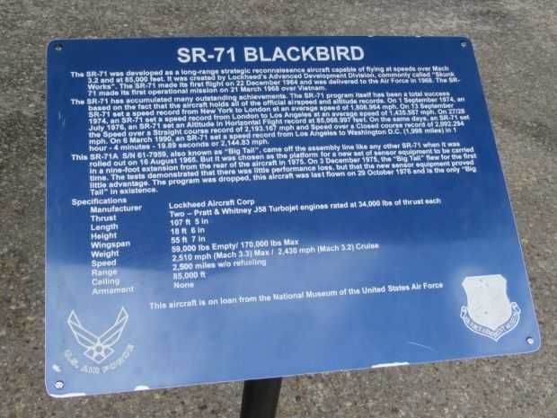 SR-71 BLACKBIRD AIRCRAFT MEMORIAL PLAQUE